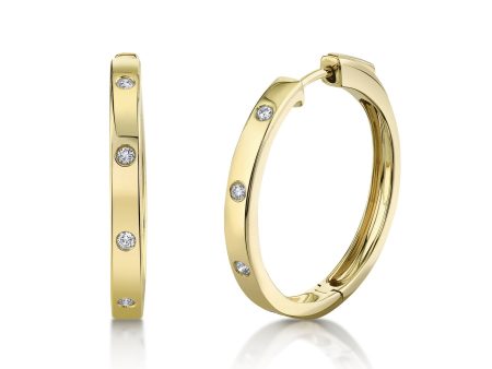 0.15CT DIAMOND HOOP EARRING For Sale